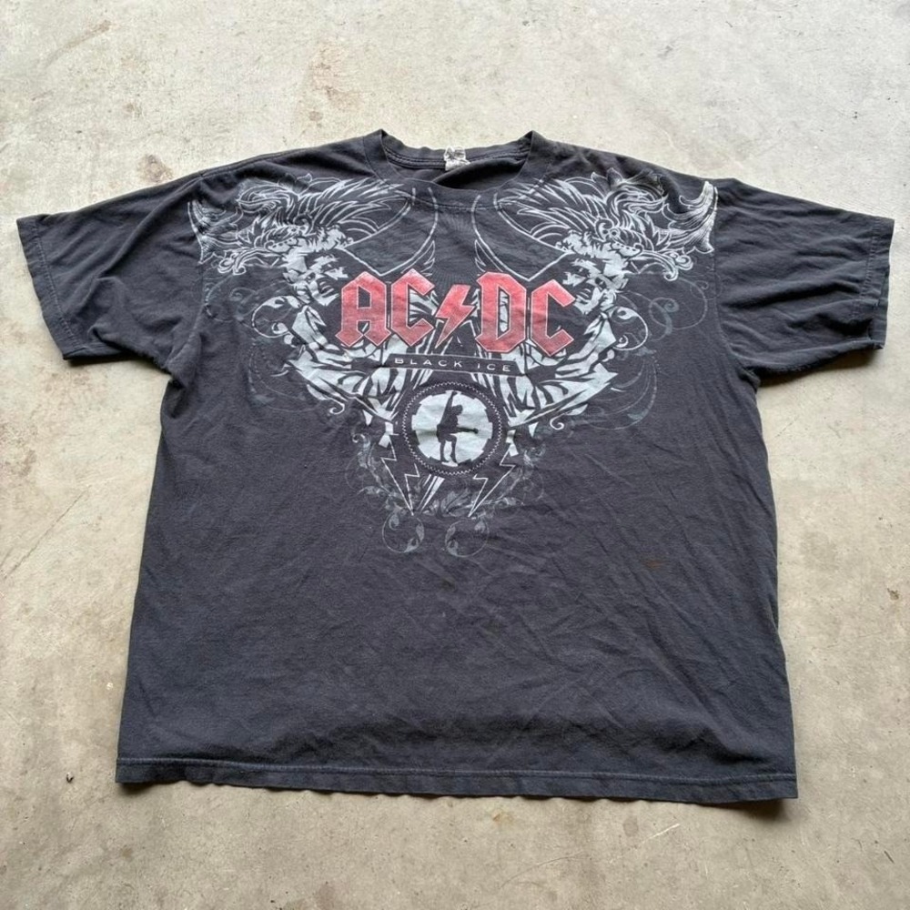 Vintage Y2K‎ AC/DC Y2K style print boxy cropped tee